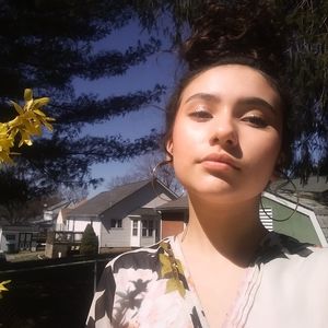 Meet your Posher, Michaela